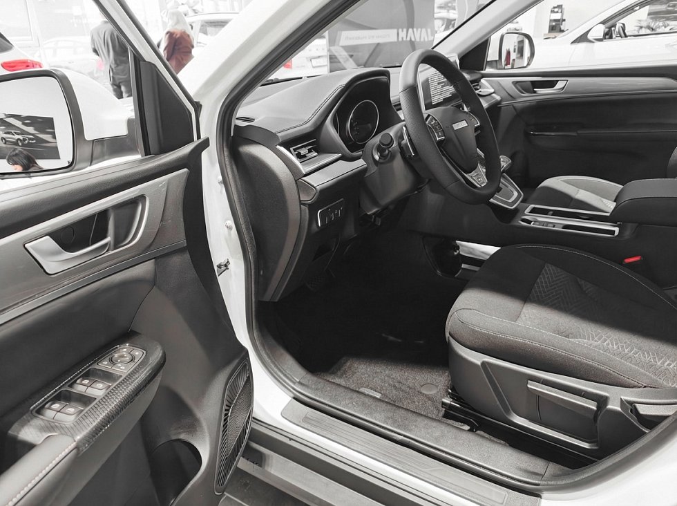 Haval M6 Оптимум, белый