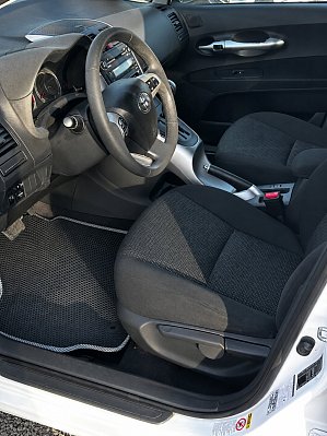 Toyota Auris, 2012 года, пробег 143130 км