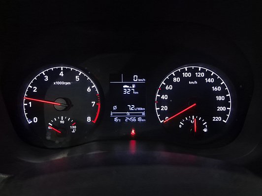 Hyundai Solaris, 2017 года, пробег 245617 км