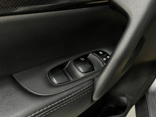 Nissan X-Trail SE, 2017 года, пробег 190000 км