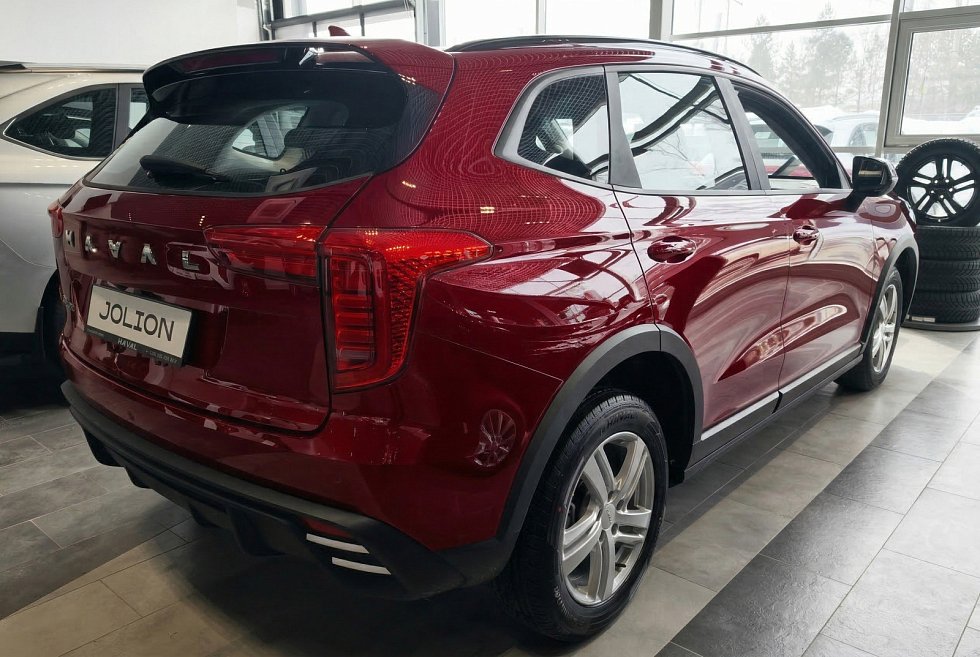 Haval Jolion Оптимум, красный
