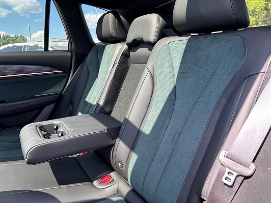 Geely Monjaro Flagship (2023-2025), 2023 года, пробег 33500 км