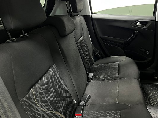 Peugeot 208 Active, 2013 года, пробег 123739 км