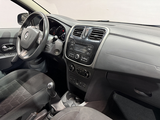 Renault Sandero Privilege, 2016 года, пробег 100000 км