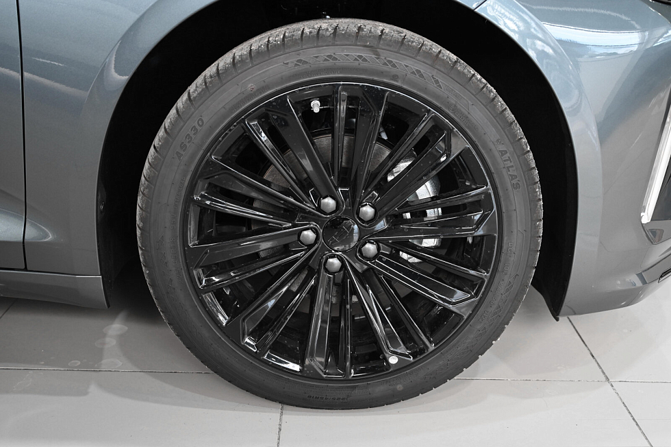 Geely Preface Luxury, серый