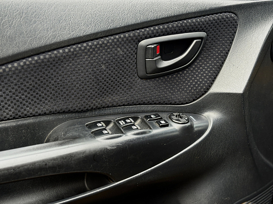 Hyundai Tucson, 2006 года, пробег 337200 км