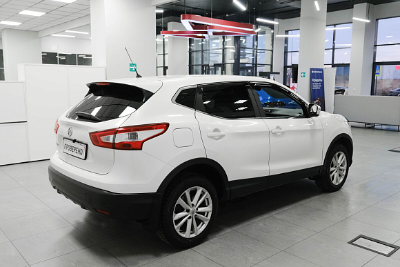 Nissan Qashqai LE, 2014 года, пробег 210800 км