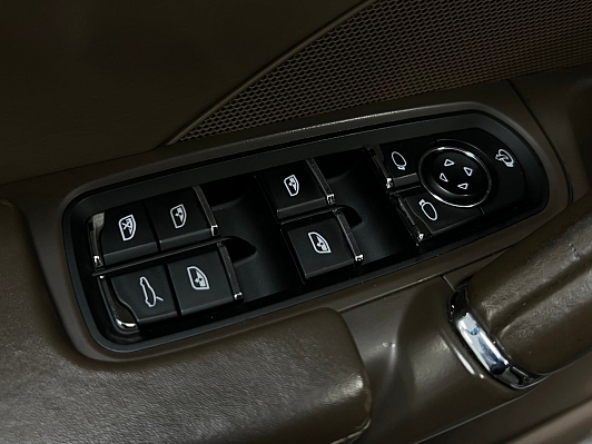 Porsche Cayenne, 2013 года, пробег 273288 км
