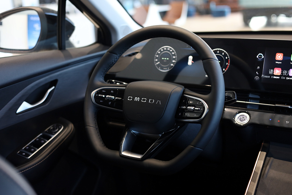 Omoda C5 Стиль, черный