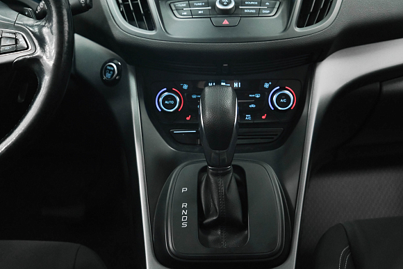 Ford Kuga Trend, 2017 года, пробег 251000 км