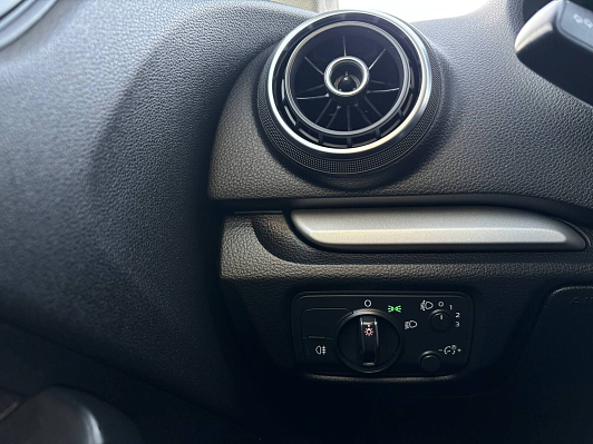 Audi A3 Attraction, 2014 года, пробег 170909 км