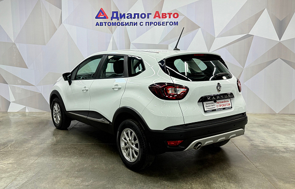 Renault Kaptur Drive, 2020 года, пробег 53077 км