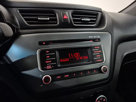 Kia Rio Luxe, 2015 года, пробег 134982 км