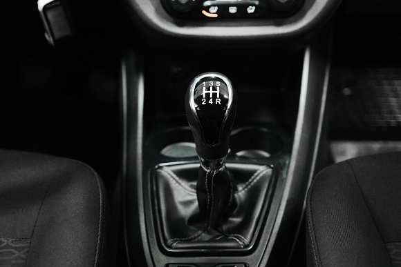 Lada (ВАЗ) Vesta Comfort, 2018 года, пробег 101000 км