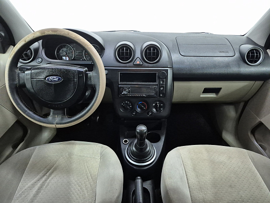 Ford Fiesta Comfort, 2004 года, пробег 220000 км