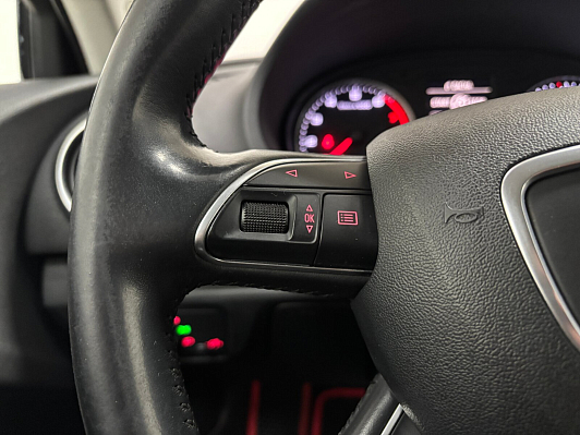 Audi A3 Attraction, 2015 года, пробег 166821 км