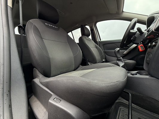 Renault Sandero Stepway Drive, 2020 года, пробег 96000 км