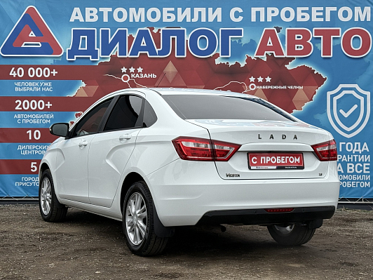 Lada (ВАЗ) Vesta Luxe Multimedia (2018-2019), 2017 года, пробег 96650 км