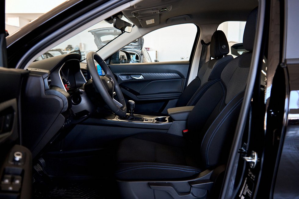 Haval Jolion Оптимум, черный