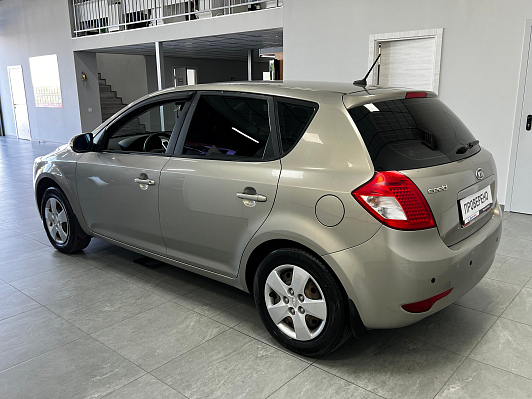 Kia Ceed, 2011 года, пробег 166425 км