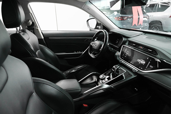 Geely Atlas Pro Luxury, 2023 года, пробег 99500 км