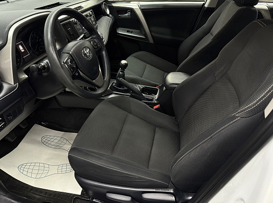 Toyota RAV4, 2018 года, пробег 122495 км