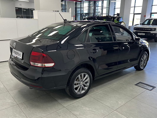 Volkswagen Polo Comfortline, 2019 года, пробег 180000 км