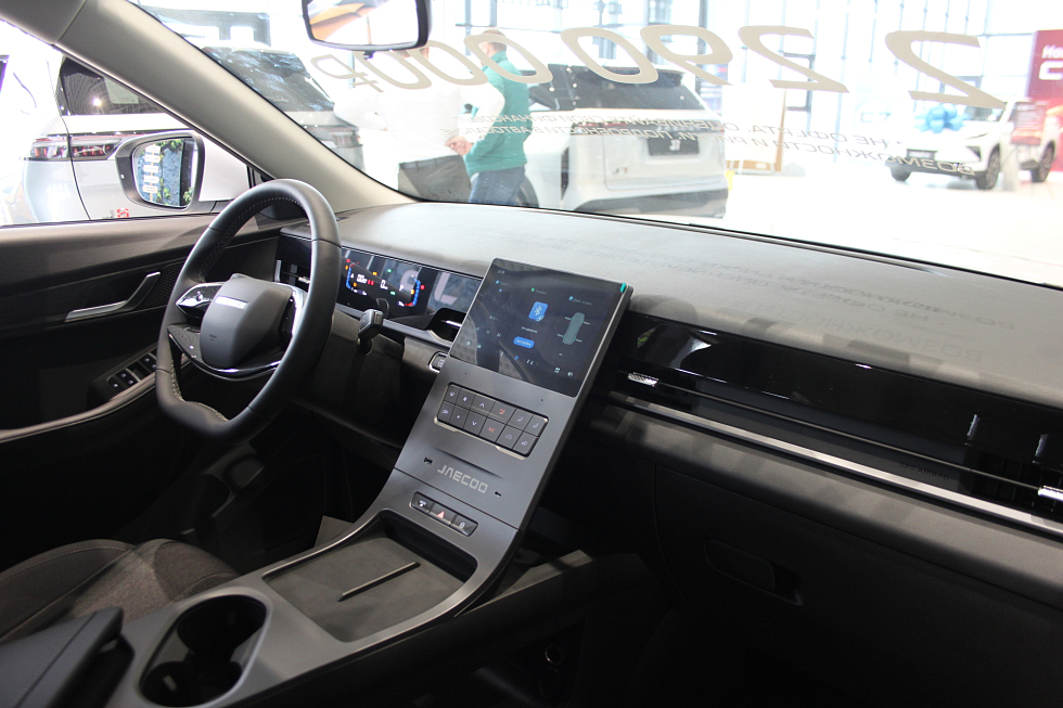 Jaecoo J6 Актив, белый