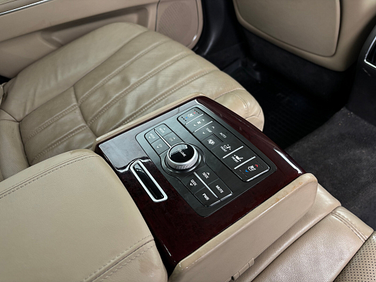 Hyundai Equus Luxury, 2012 года, пробег 202555 км