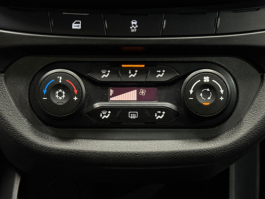 Lada (ВАЗ) Vesta Comfort, 2017 года, пробег 100600 км