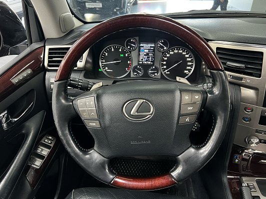 Lexus LX Sport Design 2, 2013 года, пробег 196691 км
