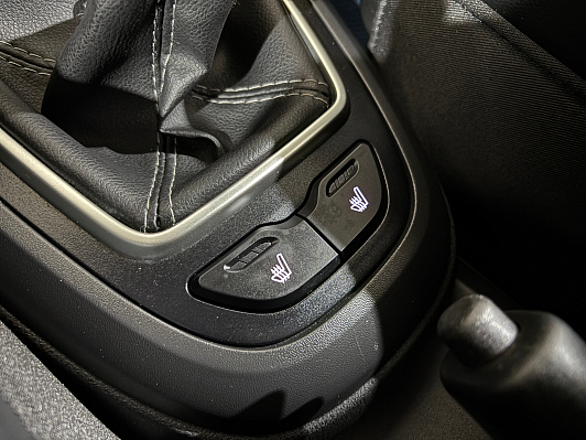 Lada (ВАЗ) Vesta Luxe Multimedia, 2022 года, пробег 37565 км