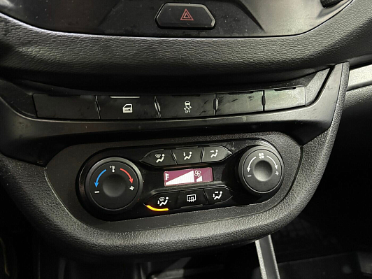 Lada (ВАЗ) Vesta 50 Anniversary, 2019 года, пробег 57589 км