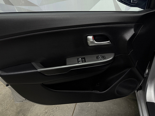 Kia Rio Comfort Аудио, 2015 года, пробег 133483 км