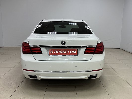 BMW 7 серии, 2012 года, пробег 196108 км