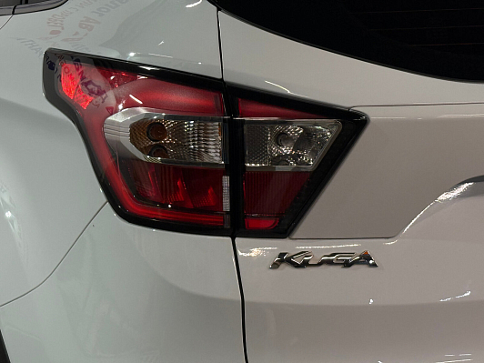 Ford Kuga, 2016 года, пробег 101400 км