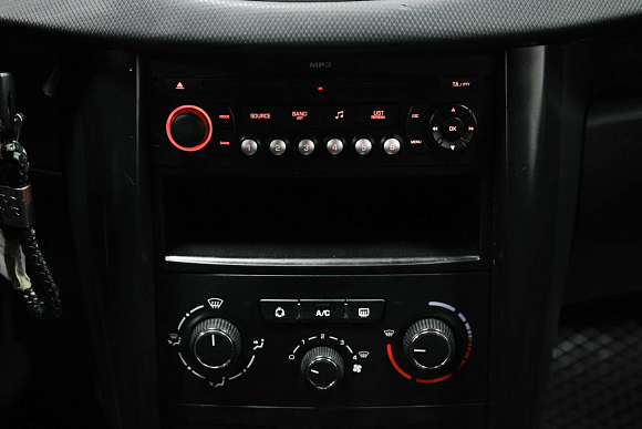 Peugeot 207 Envy, 2009 года, пробег 197615 км