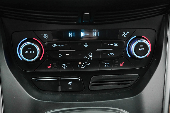Ford Kuga Trend, 2017 года, пробег 251000 км