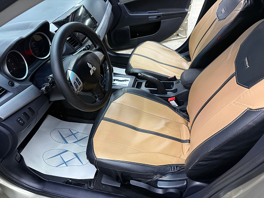 Mitsubishi Lancer, 2010 года, пробег 218715 км