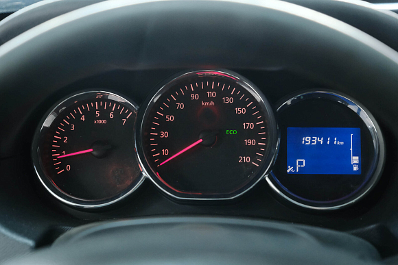 Nissan Terrano Elegance Plus, 2016 года, пробег 196001 км