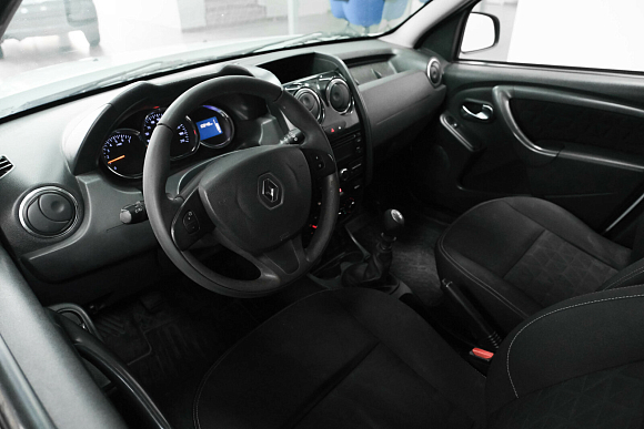 Renault Duster Expression, 2016 года, пробег 258000 км