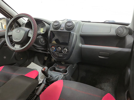 Lada (ВАЗ) Granta, 2015 года, пробег 101749 км