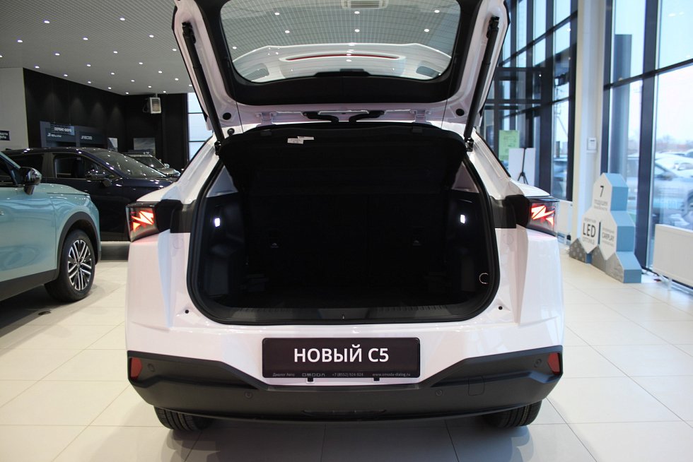 Omoda C5 Актив, белый