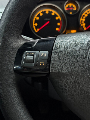 Opel Astra, 2010 года, пробег 252000 км