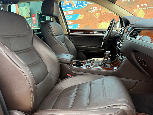 Volkswagen Touareg, 2013 года, пробег 198980 км