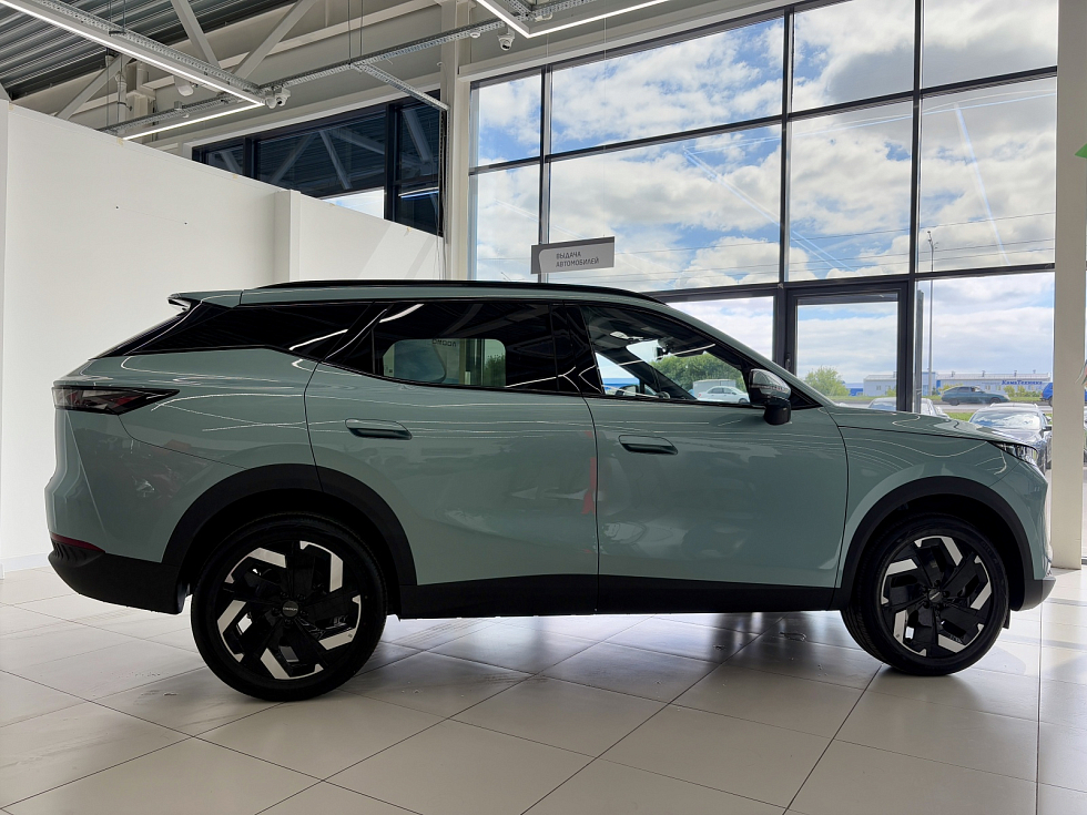 Omoda C7 Active, зеленый