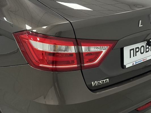 Lada (ВАЗ) Vesta Luxe, 2019 года, пробег 92500 км
