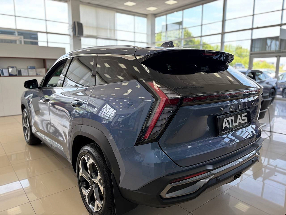 Geely Atlas Flagship Sport, серый