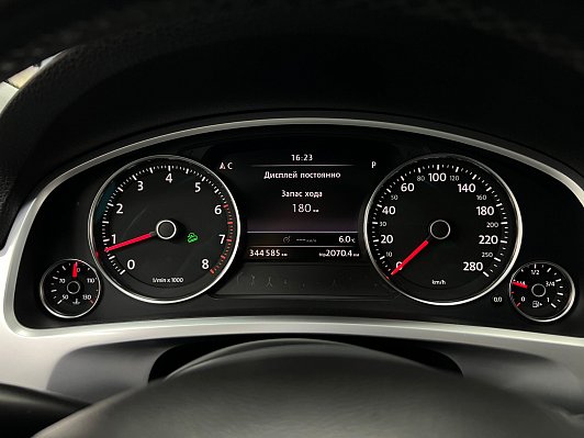 Volkswagen Touareg, 2010 года, пробег 344585 км