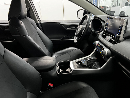 Toyota RAV4 Style, 2021 года, пробег 77492 км